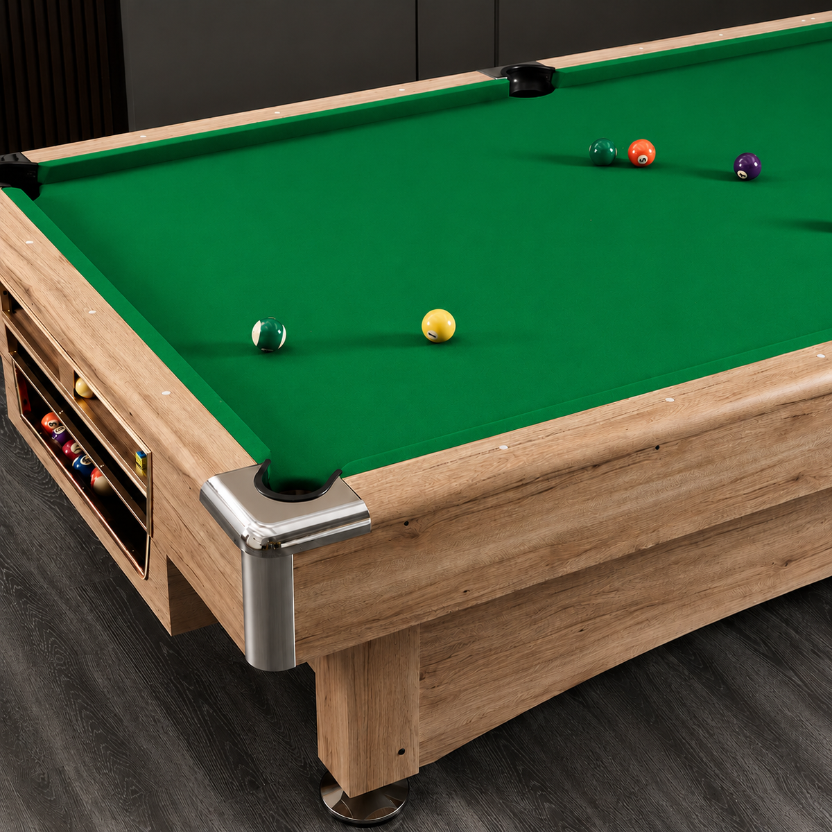 Maverick - Oak Pool Table Felt & Flipper