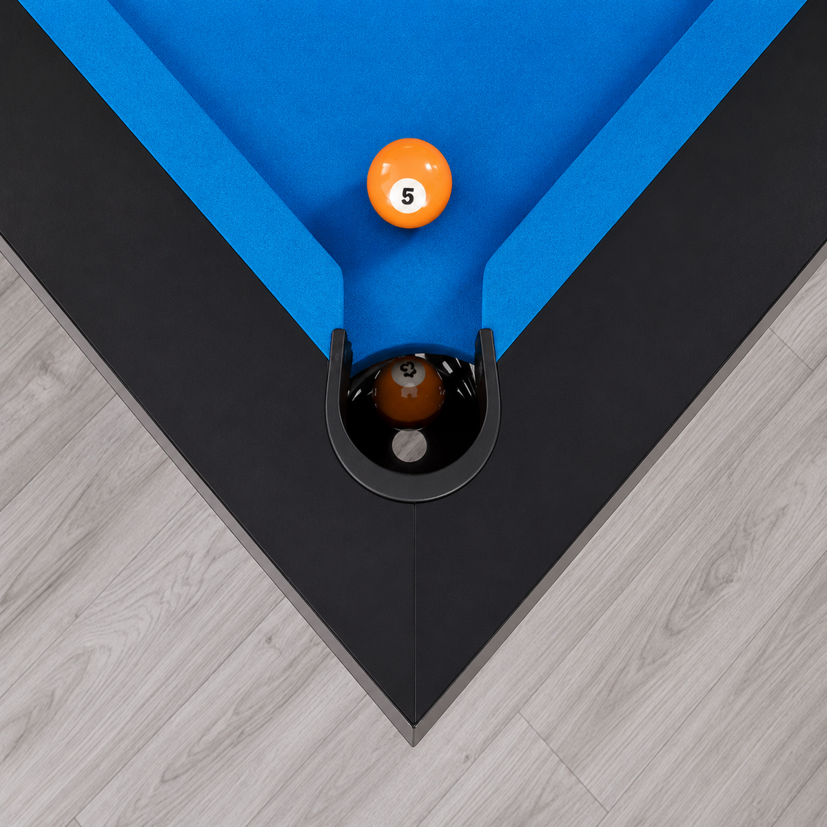 Xara - Cross Pool Table Felt & Flipper